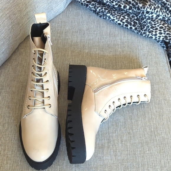Maeve Patent Leather Combat Boots Lace Up Cream Size 37 US 6.5 - Picture 7 of 14